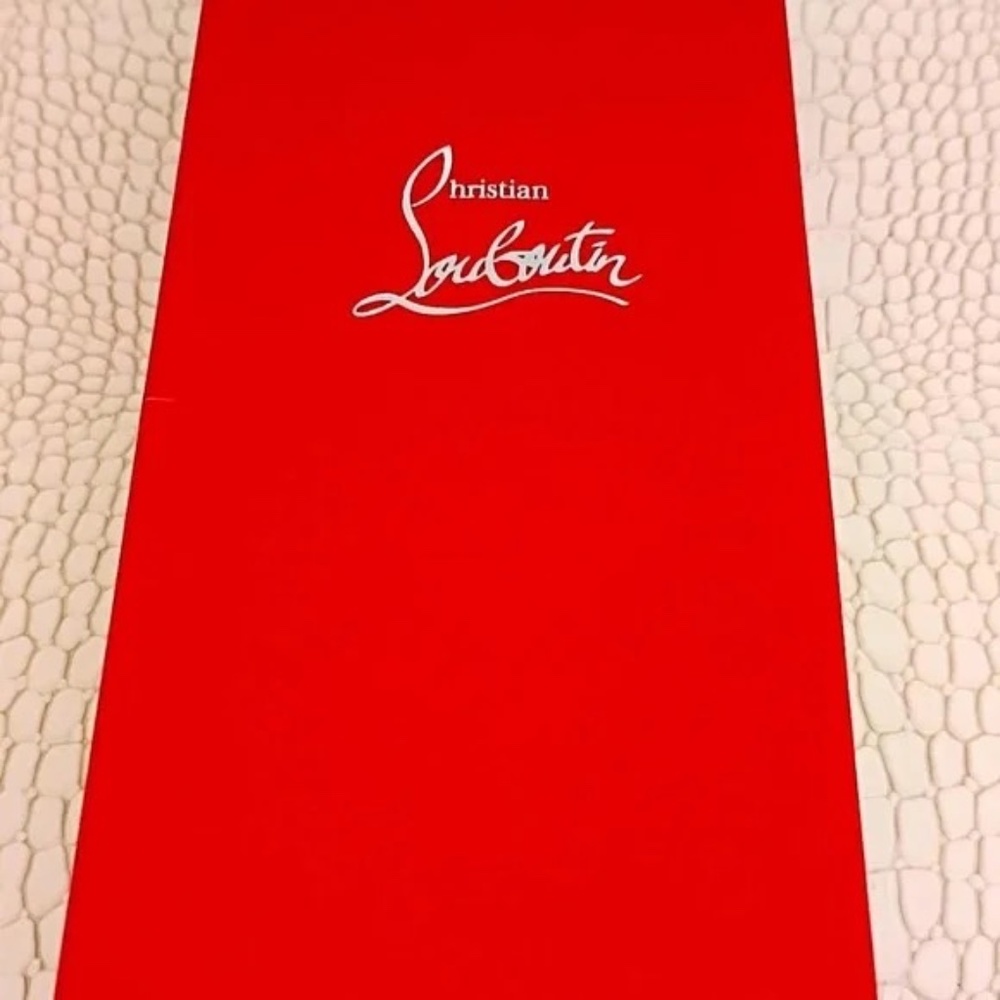 💋 Christian Louboutin Silky Satin Satin lipstick - Rouge Louboutin 001 - Picture 7 of 12